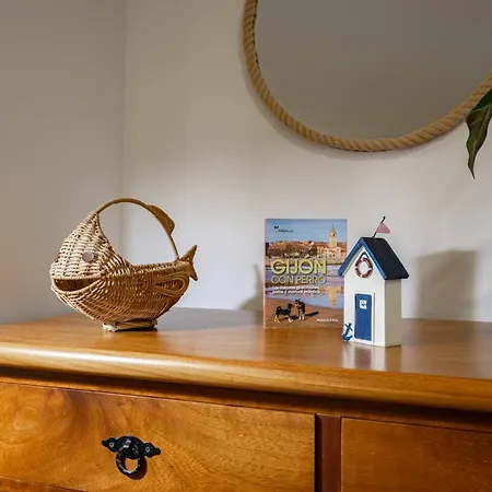 Loft Cimadevilla Vicaria Apartment Gijon